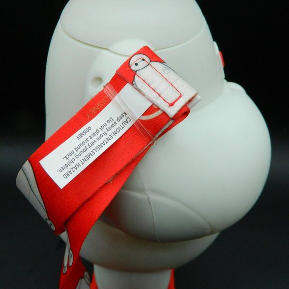 Disney Parks Baymax Sipper Big Hero 6 with lanyard and straw NWOT - Picture 6 of 7